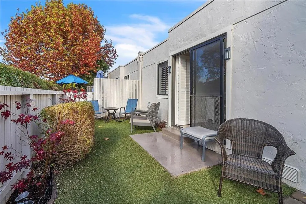 4000 Rio Road #26 Carmel, CA 93923