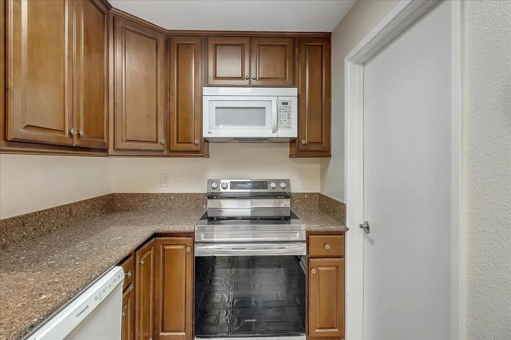 4000 Rio Road #26 Carmel, CA 93923