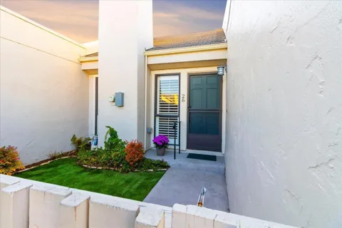 4000 Rio Road #26