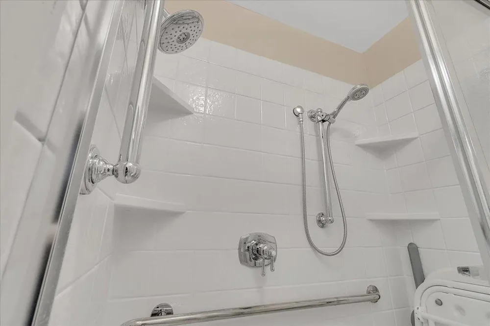 4000 Rio Road #26 Carmel, CA 93923