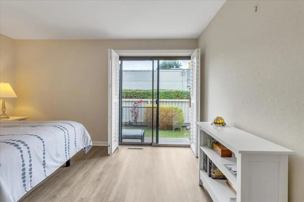 4000 Rio Road #26 Carmel, CA 93923