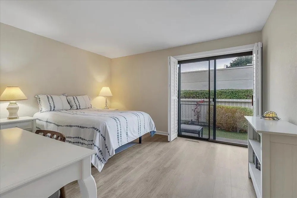 4000 Rio Road #26 Carmel, CA 93923