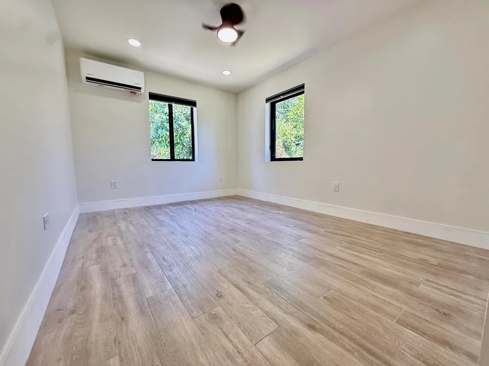 605 NW 15TH Pompano Beach, FL 33069