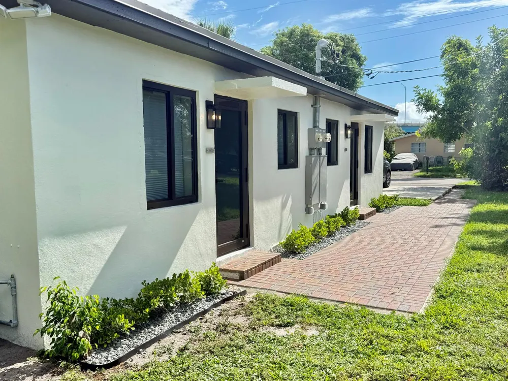 605 NW 15TH Pompano Beach, FL 33069