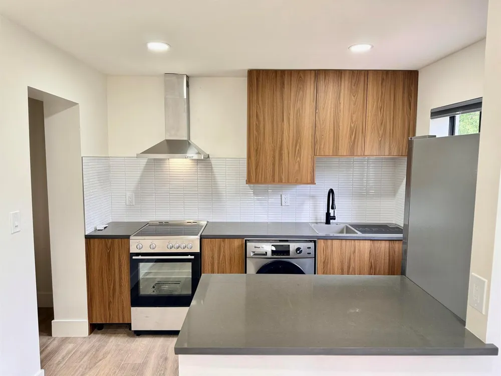 605 NW 15TH Pompano Beach, FL 33069