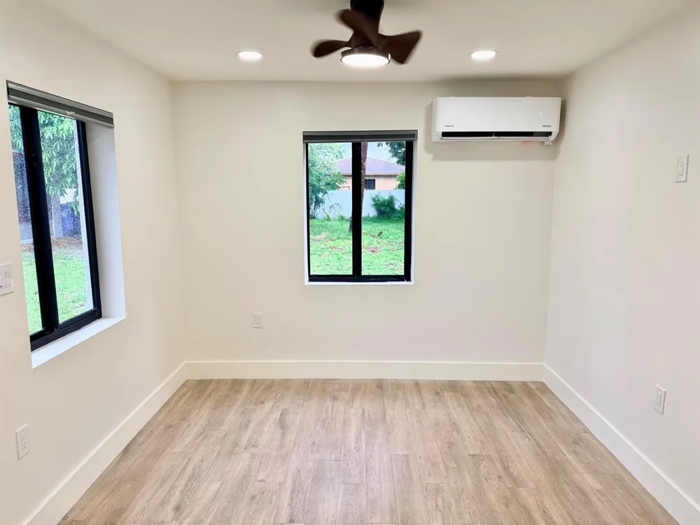 605 NW 15TH Pompano Beach, FL 33069