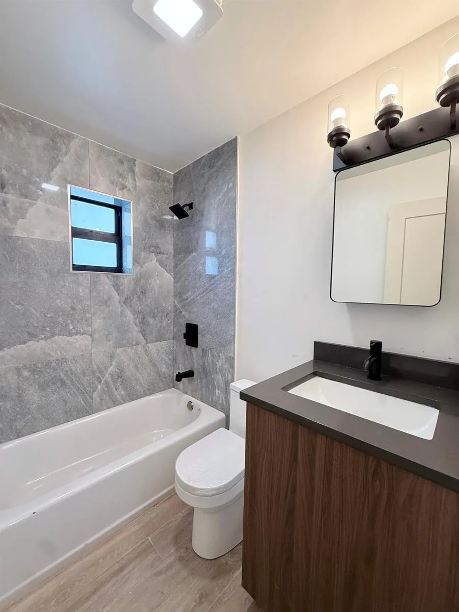 605 NW 15TH Pompano Beach, FL 33069
