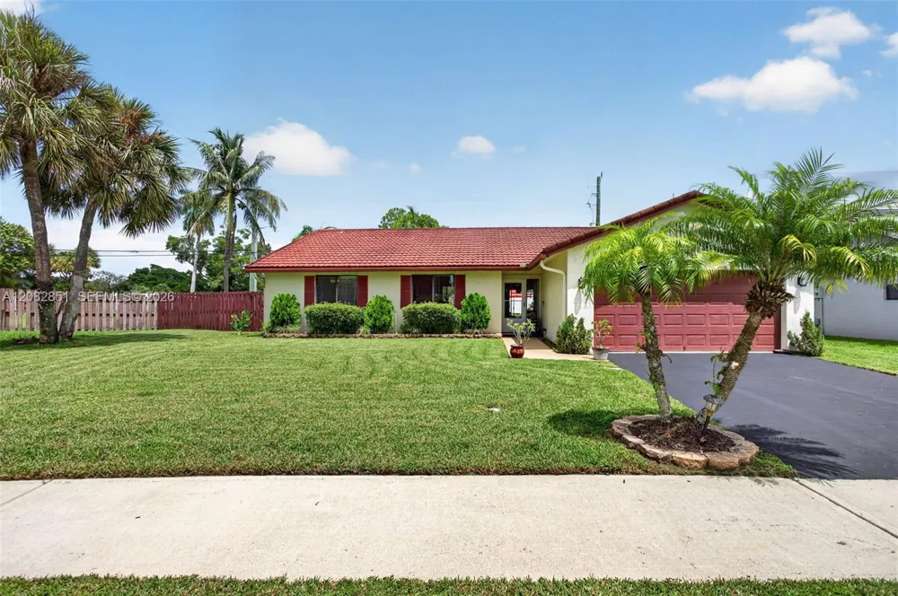 7913 NW 20th St Margate, FL 33063