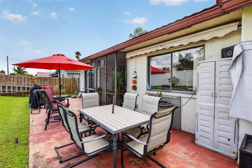 7913 NW 20th St Margate, FL 33063