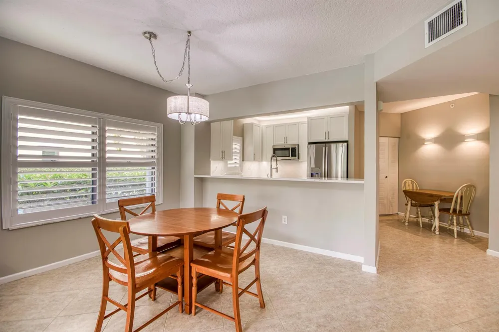 800 Uno Lago Drive #105 Juno Beach, FL 33408