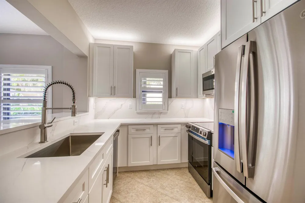 800 Uno Lago Drive #105 Juno Beach, FL 33408