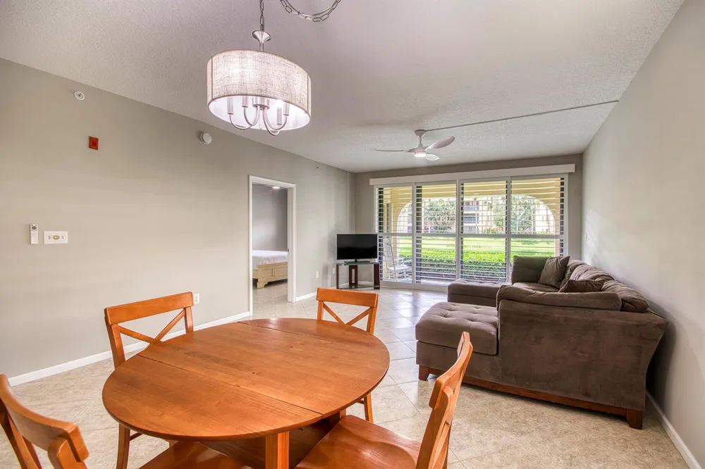 800 Uno Lago Drive #105 Juno Beach, FL 33408
