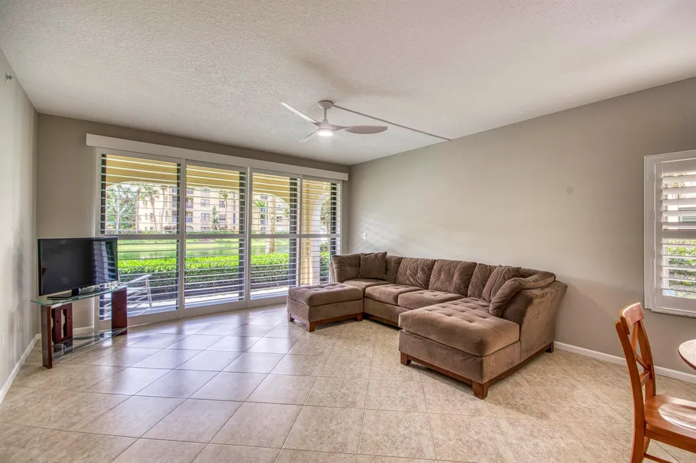 800 Uno Lago Drive #105 Juno Beach, FL 33408