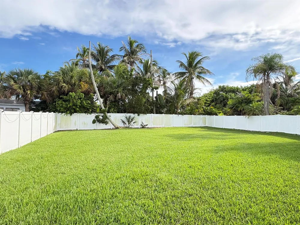 1811 MELALEUCA DRIVE Fort Pierce, FL 34949