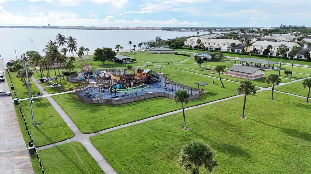 1811 MELALEUCA DRIVE Fort Pierce, FL 34949