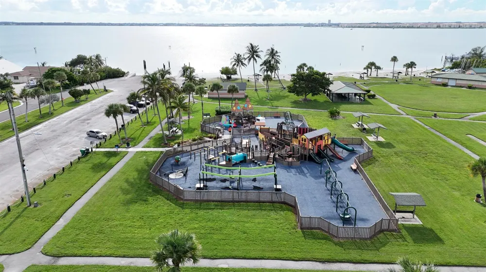 1811 MELALEUCA DRIVE Fort Pierce, FL 34949