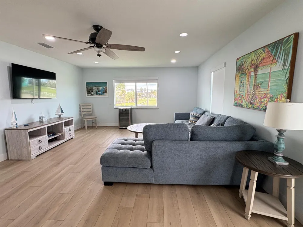 1811 MELALEUCA DRIVE Fort Pierce, FL 34949