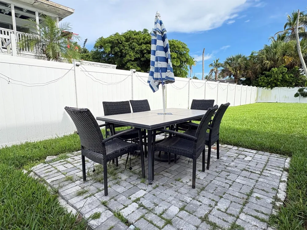 1811 MELALEUCA DRIVE Fort Pierce, FL 34949