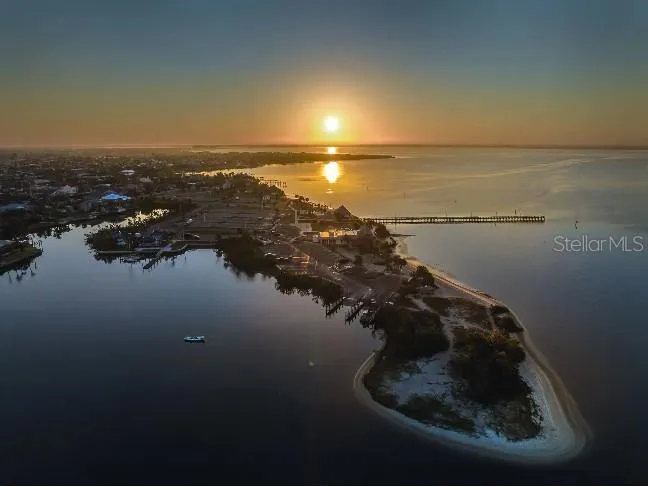 21239 WYNYARD AVENUE Port Charlotte, FL 33954