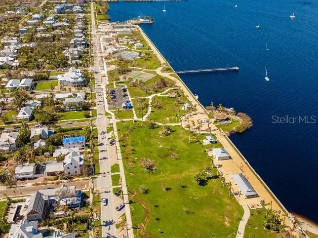 21239 WYNYARD AVENUE Port Charlotte, FL 33954