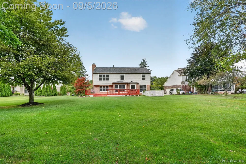 48323 Red Run Drive Canton Charter Township, MI 48187