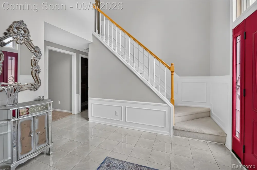 48323 Red Run Drive Canton Charter Township, MI 48187