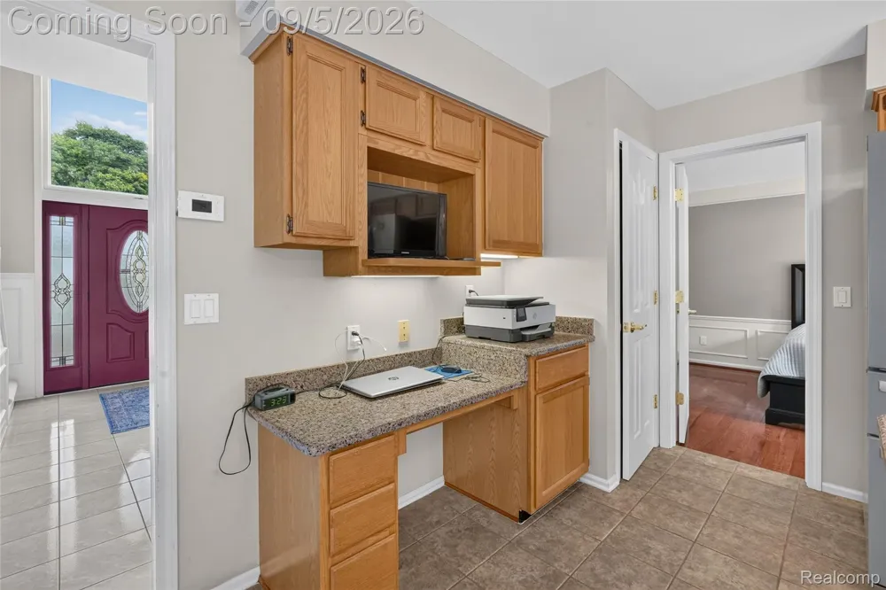 48323 Red Run Drive Canton Charter Township, MI 48187