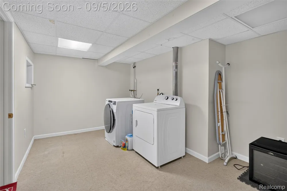 48323 Red Run Drive Canton Charter Township, MI 48187