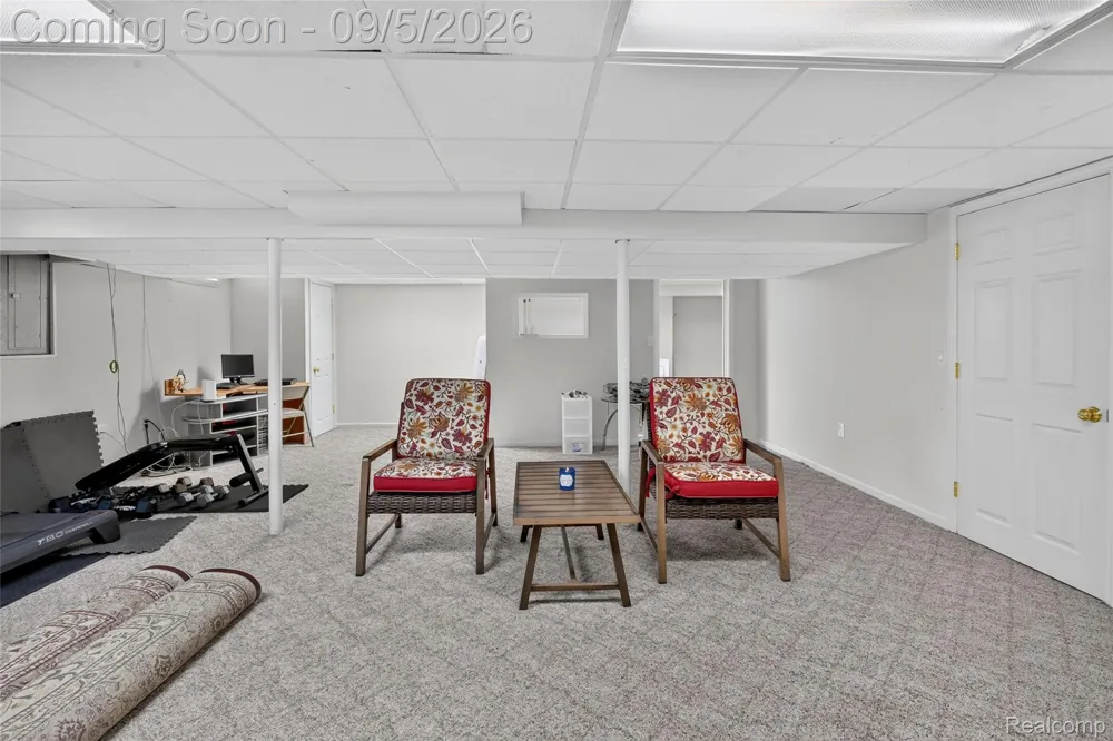 48323 Red Run Drive Canton Charter Township, MI 48187
