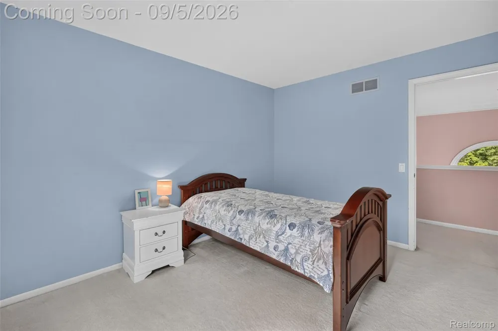 48323 Red Run Drive Canton Charter Township, MI 48187