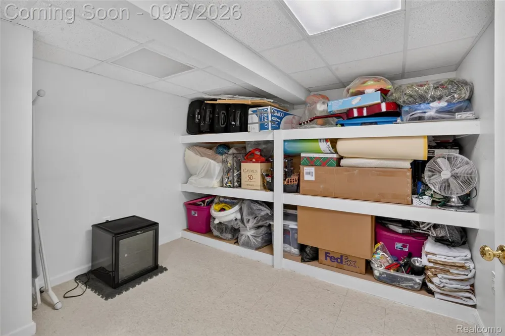 48323 Red Run Drive Canton Charter Township, MI 48187