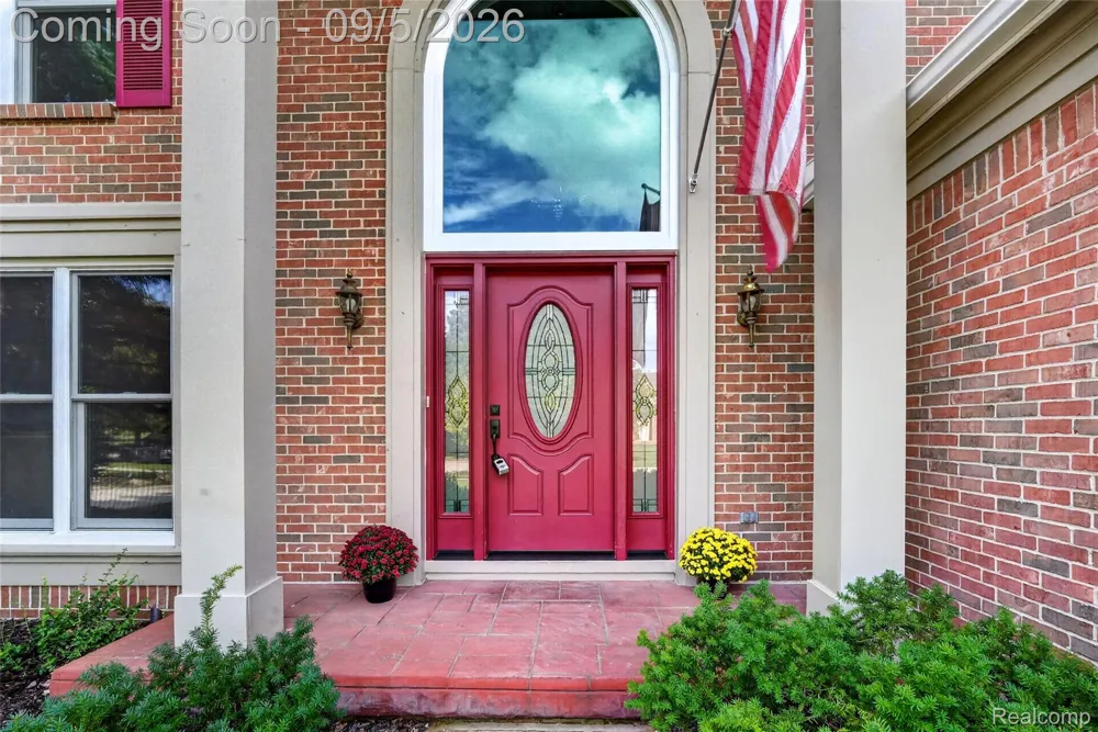 48323 Red Run Drive Canton Charter Township, MI 48187