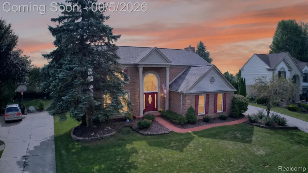 48323 Red Run Drive Canton Charter Township, MI 48187
