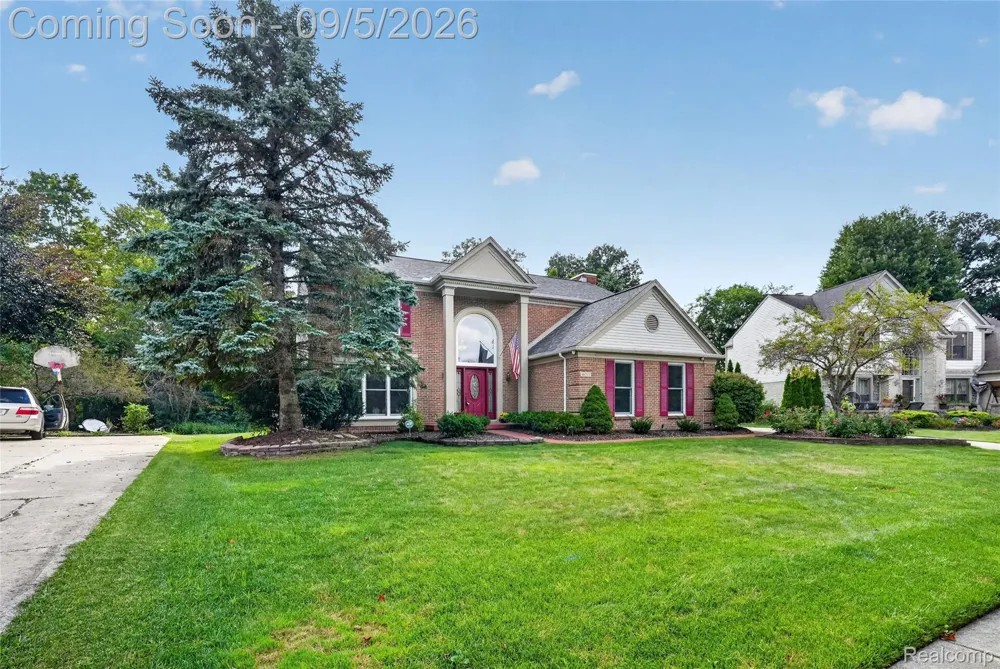 48323 Red Run Drive Canton Charter Township, MI 48187