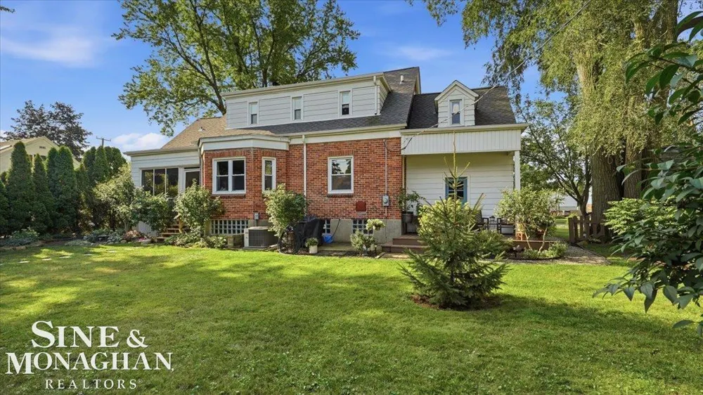 304 Brown Street St Clair City, MI 48079