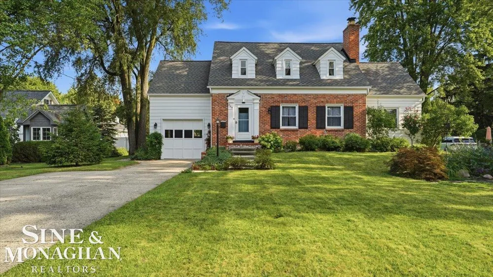 304 Brown Street St Clair City, MI 48079