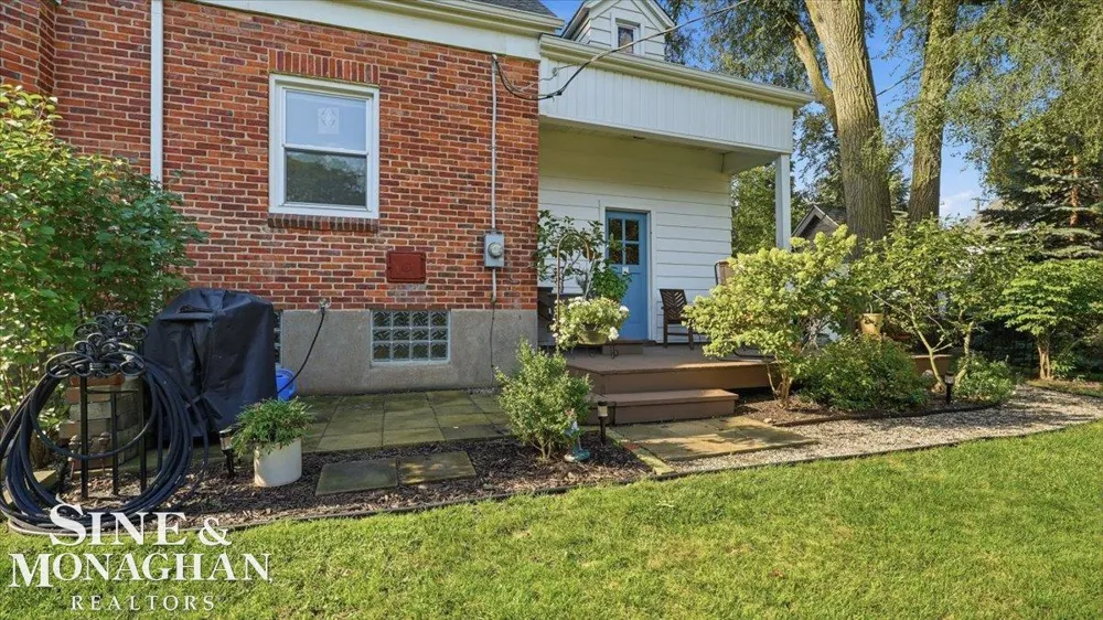304 Brown Street St Clair City, MI 48079
