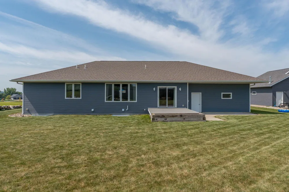 705 Maple Lane Eagle Lake, MN 56024