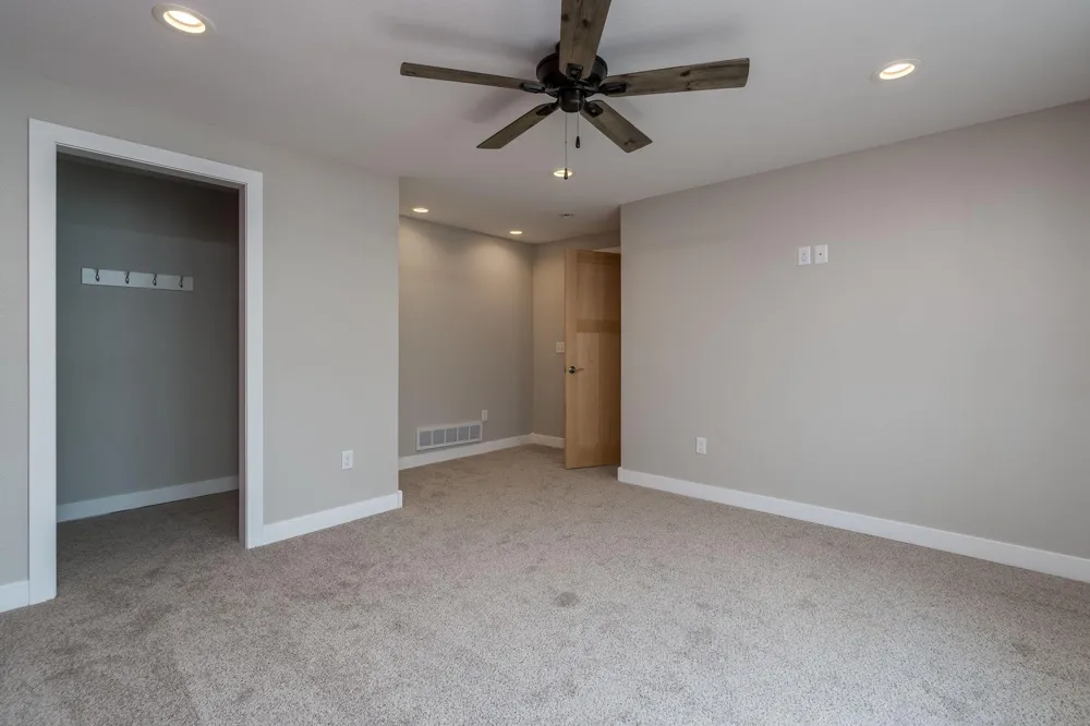 705 Maple Lane Eagle Lake, MN 56024
