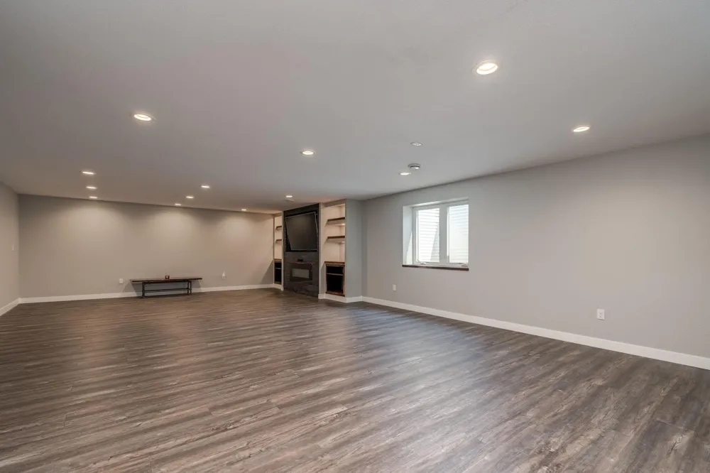 705 Maple Lane Eagle Lake, MN 56024
