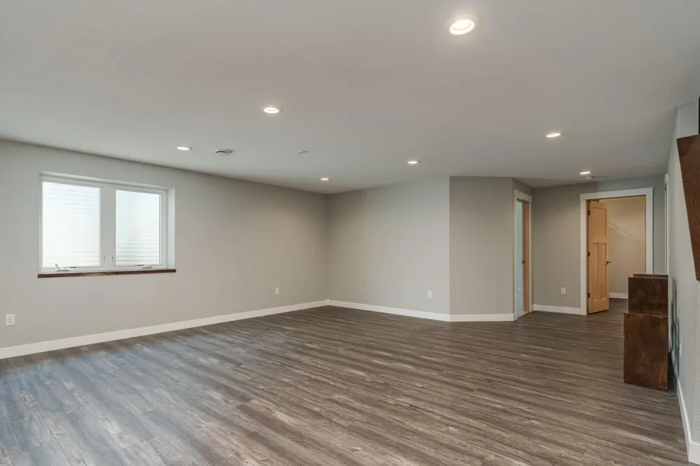 705 Maple Lane Eagle Lake, MN 56024