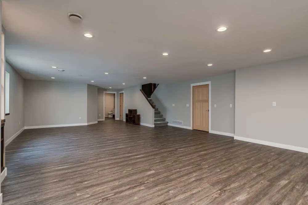 705 Maple Lane Eagle Lake, MN 56024