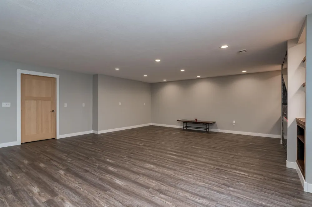 705 Maple Lane Eagle Lake, MN 56024