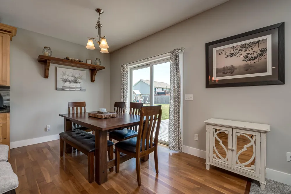 705 Maple Lane Eagle Lake, MN 56024