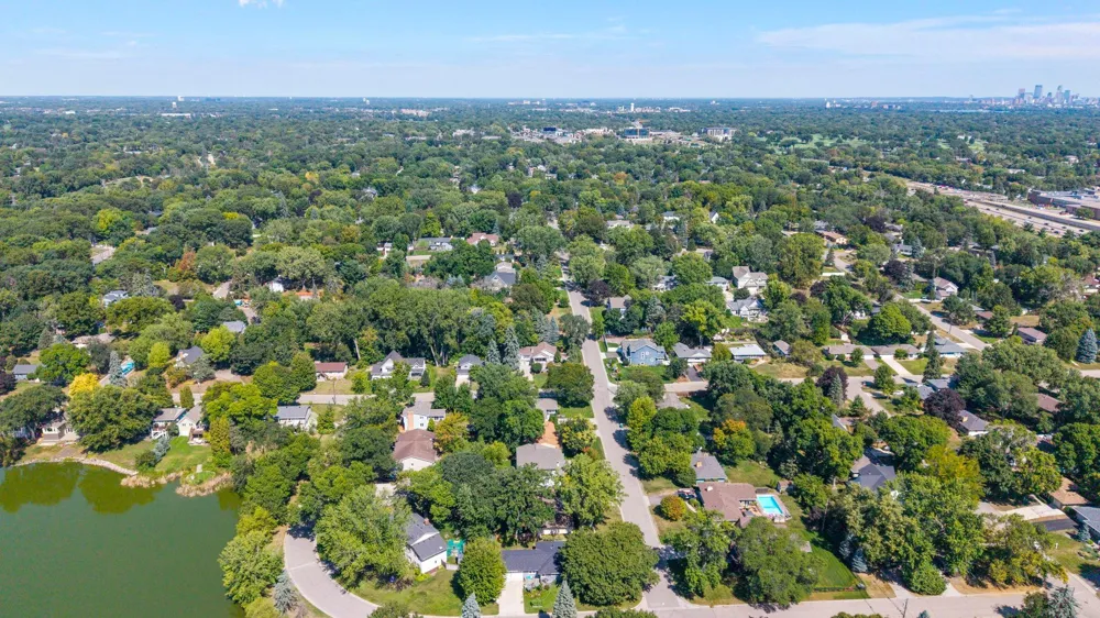 5916 Code Avenue Edina, MN 55436