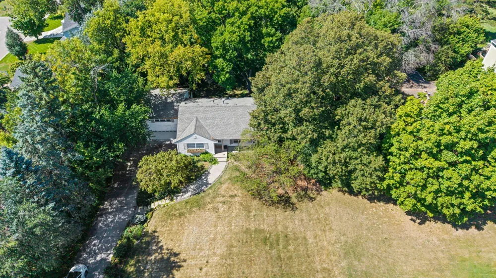 5916 Code Avenue Edina, MN 55436