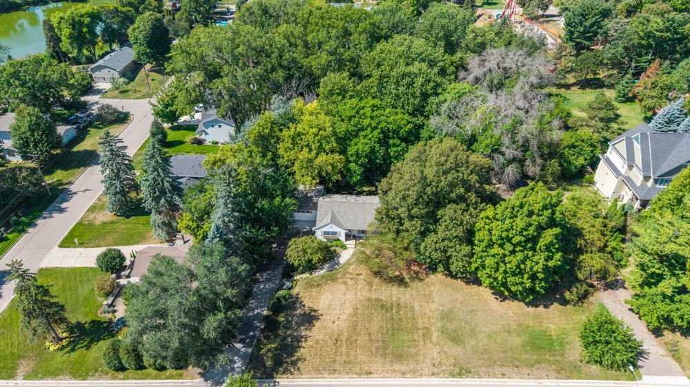 5916 Code Avenue Edina, MN 55436