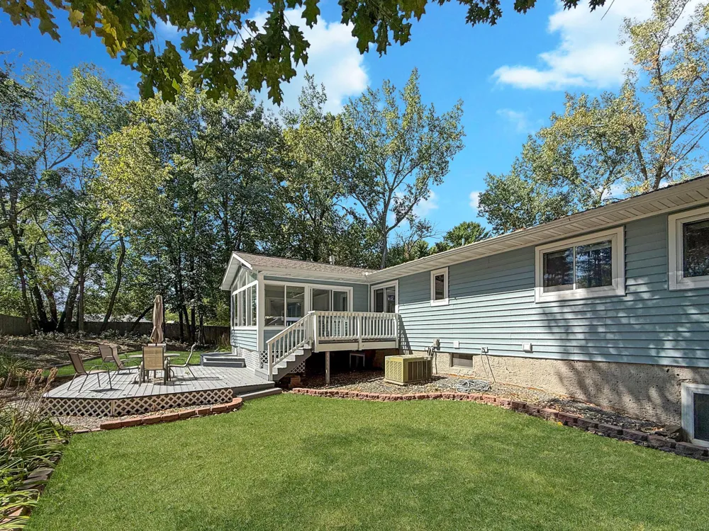 1615 Archwood Road Minnetonka, MN 55305