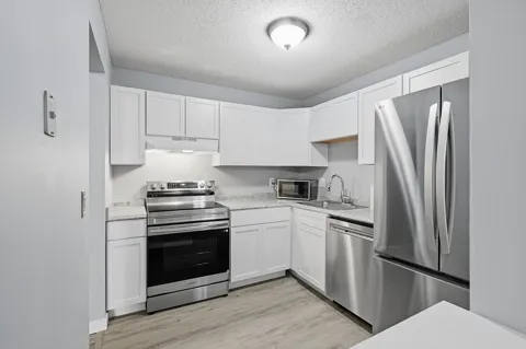 1871 Silver Bell Road #107