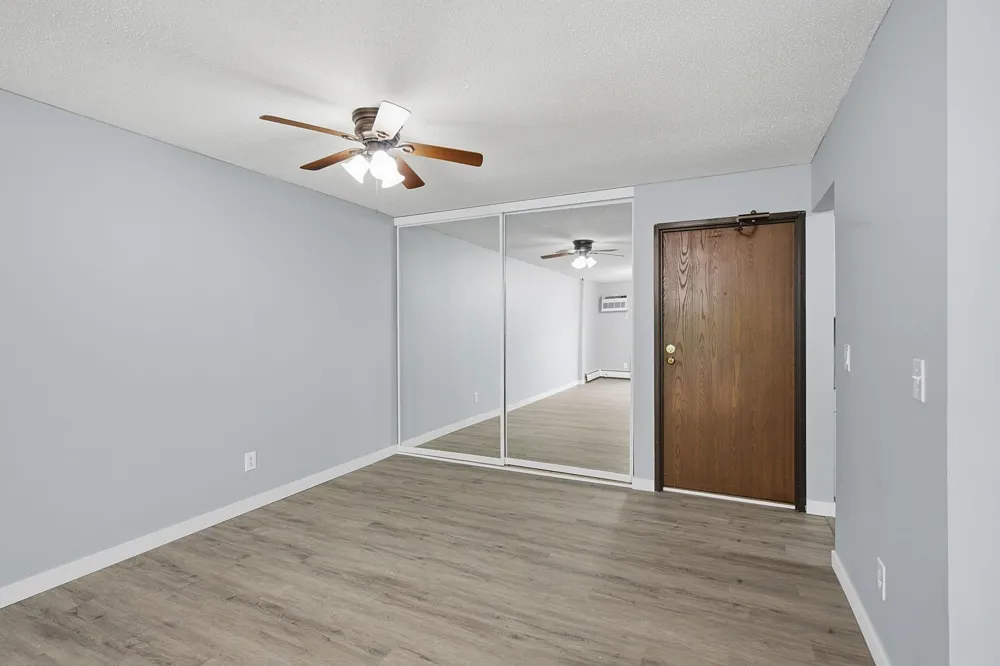 1871 Silver Bell Road #107 Eagan, MN 55122